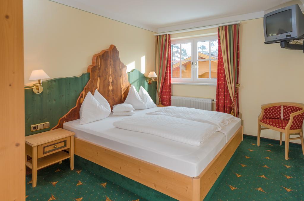 اوبرتاورن Landhaus St. Georg الغرفة الصورة