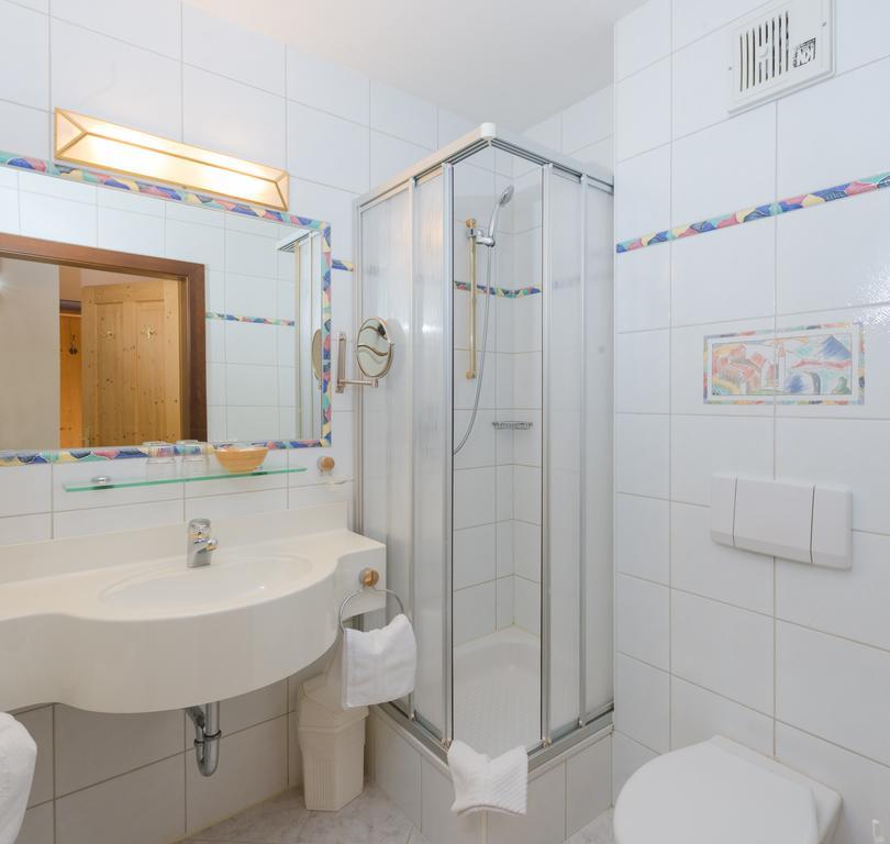 اوبرتاورن Landhaus St. Georg الغرفة الصورة